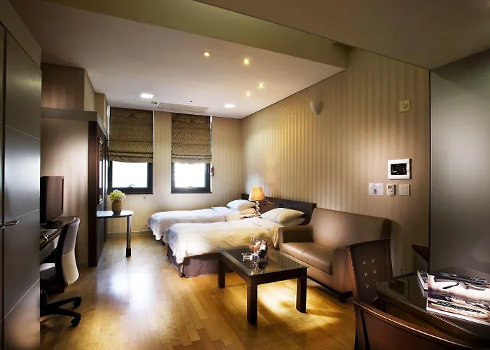 Hotel Provista 3*