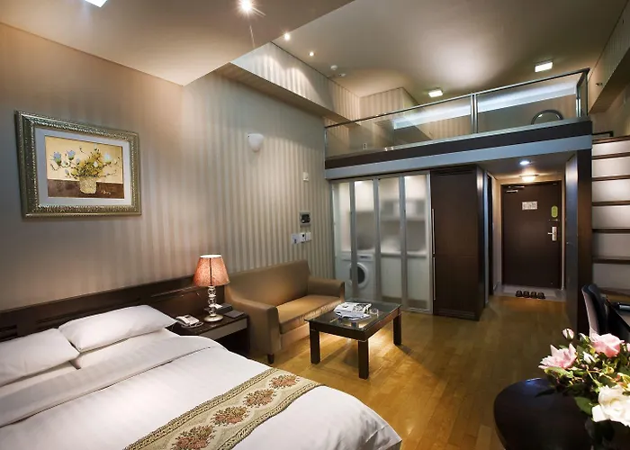 Hotel Provista 3*